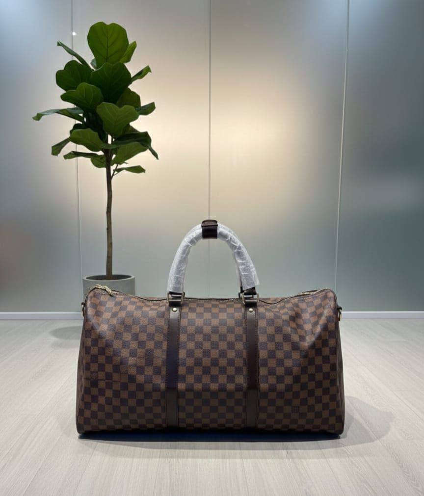 Lv Travel bags
Size 55cm
115 dhs🗽

Zain44
♥️♥️♥️