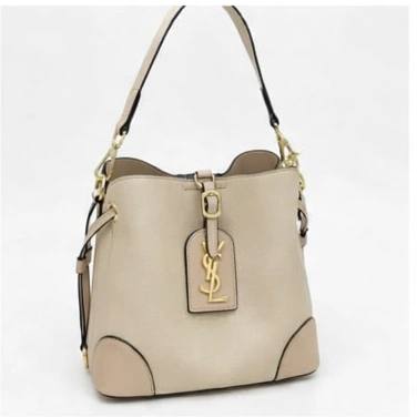 Coach
Bottega
Lv
Gucci
Tory Burch
Dior
Fendi
Ysl

105 dhs

Zain143
♥️♥️♥️
