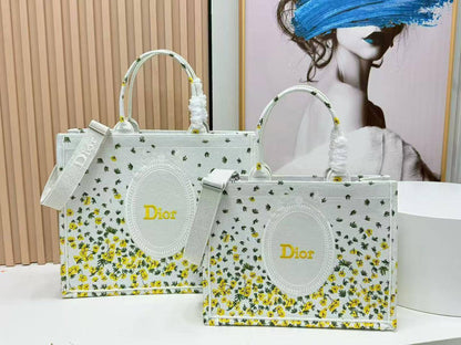 NEW❣️❣️❣️
Master Bags ++++
For Price 👇 WTSP Text Zain 0568585901

Zain153
♥️♥️♥️