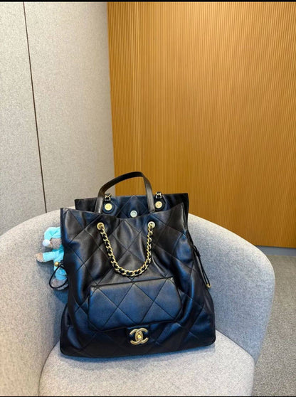 Chanel
120 dhs❣️

Zain35
♥️♥️♥️