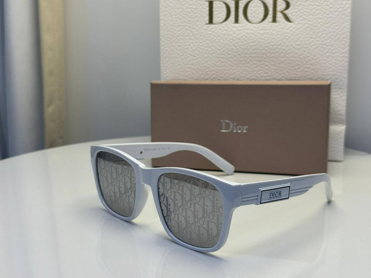 Dior
Gucci 
Miumiu
Celine
65 dhs🇦🇪🇦🇪

Good quality 
Zain182
♥️♥️♥️