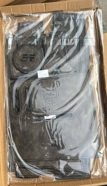 75 dhs✅
*23 PC's set*  👈🏻

*4 colors available* 🔥
1.Black ✅
2.Red/Black ✅
3.khaki ✅
4.Grey✅

ZainN
♥️♥️♥️