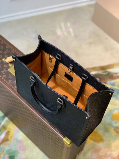 *Lv OnTheGo MM✅*
*Size 35 cm*
For Price 👇 WTSP Text Zain 0568585901

Zain274
♥️♥️♥️