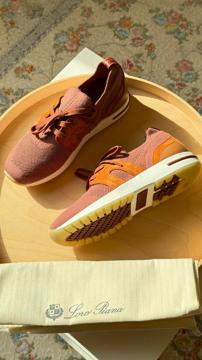 Loro piana
Master quality 
Size: 36 to 41
450 dhs💛

Zain318
♥️♥️♥️