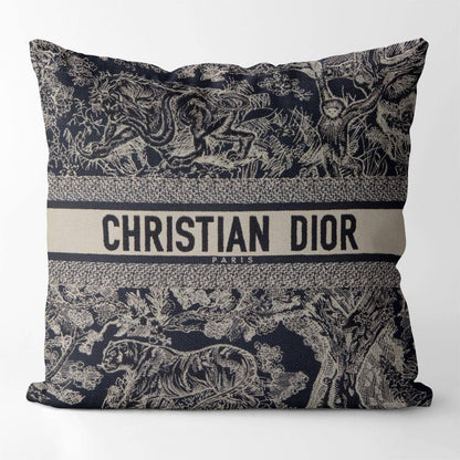 Brand 
High quality 
Pillow cover 
Velvet 100%
Size 50*50
50 dhs🪙🌨️

Zain99
♥️♥️♥️