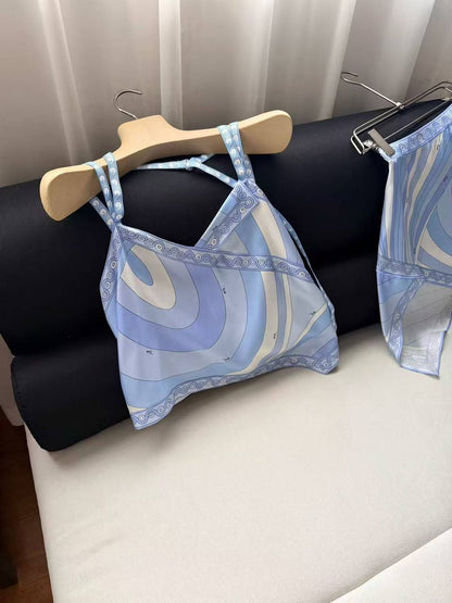 PUCCI new
✨VIP QUALITY ✨
        💯 silk😍
Size :36-38-40-42
1750 dhs🇦🇪🇦🇪

Zain287
♥️♥️♥️