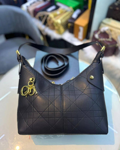 DIOR 

95 dhs🪙🌨️

Good Quality

Zain90
♥️♥️♥️