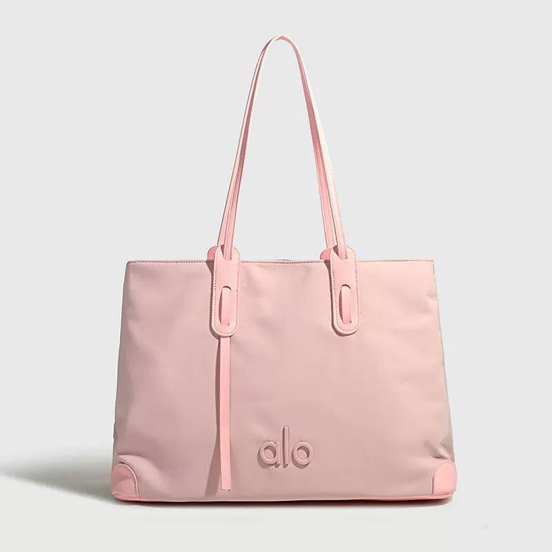 Alo
80 dhs🇦🇪🇦🇪
size 46×16×32cm

Zain42
♥️♥️♥️