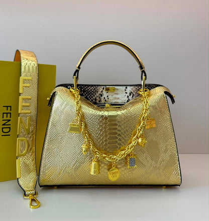 FENDI 
COPY ONE 
190 dhs🇦🇪🇦🇪

Zain295
♥️♥️♥️