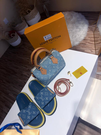 LV Set
170 dhs💛
Slipper Size 36-41

Zain21
Zain56
Zc
♥️♥️♥️