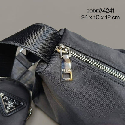 PRADA ᴄʀᴏssʙᴀɢ
ʀᴇ- ɴʏʟᴏɴ sᴀғғɪᴀɴᴏ ʟᴇᴀᴛʜᴇʀ
ᴅᴇᴛᴀᴄʜᴀʙʟᴇ ᴘᴏᴜᴄʜ
ᴀᴅᴊᴜsᴛᴀʙʟᴇ sᴛʀᴀᴘ
sɪᴢᴇ 24 cm

75 dhs✅

Zain31
♥️♥️♥️