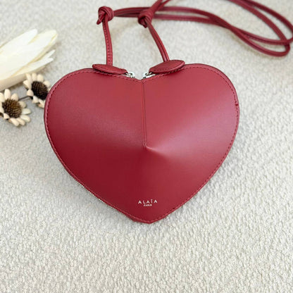 Alaia 
Master New Stock
220 dhs✅

Zain134
♥️♥️♥️