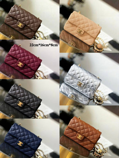 CHANEL

 RESTOCK 
GOOD QUALITY 

WITH BOX 
100 dhs🇦🇪🇦🇪

Size:22cm

Zain295
Zain39
♥️♥️♥️