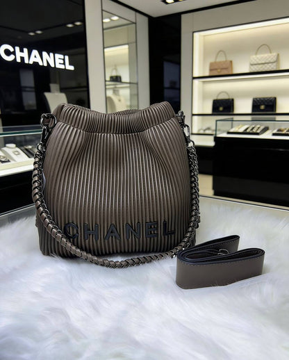 Chanel
110 dhs🇦🇪

Zain38
♥️♥️♥️
