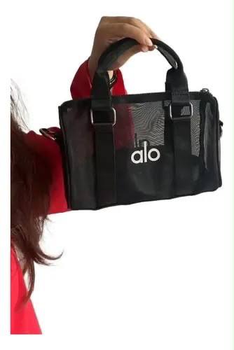 NEW CAME
ALO BAG
GOOD QUALITY
size :22*15* 6 cm
55 dhs🇦🇪🇦🇪

Zain40
♥️♥️♥️