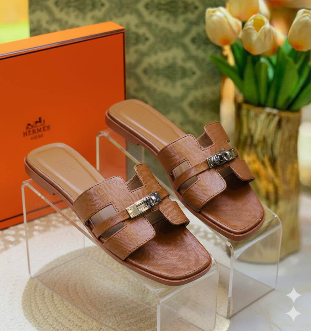 Hermes
Size 36-42 
100 dhs✅

Zain132
♥️♥️♥️