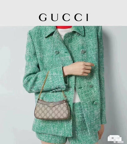 Gucci Ophidia mini
Size : 17 * 9 * 4 cm
85 dhs🪙🖤
with box🎁

Zain115
♥️♥️♥️
