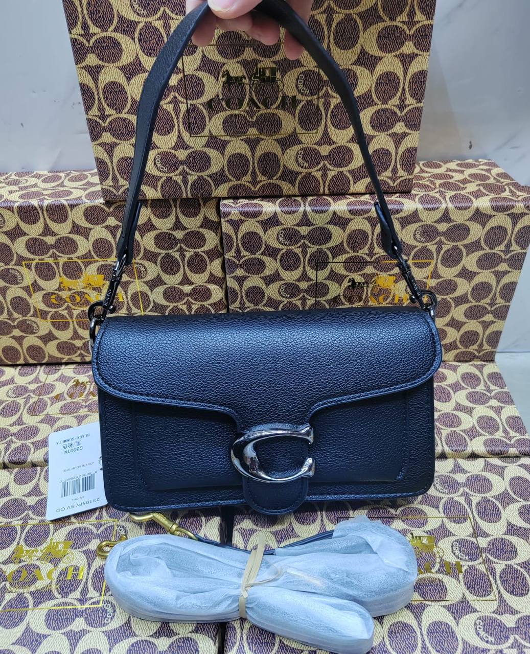 Coach

withbox 
🎁🎁🎁

100 dhs💓

Zain143
♥️♥️♥️