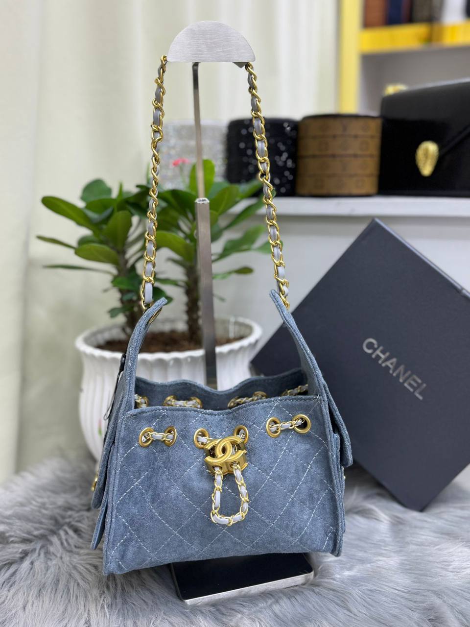 CHANEL 
SIZE  ………20CM🥰
110 dhs🇦🇪
with BOX🌷

Zain51
♥️♥️♥️