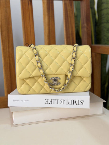 CHANEL 💫
Super Master Quality ⚡️
Original Packing 🎁
Size 20CM📏

For Price 👇 WhatsApp✅
0568585901 
0507557372
0552275751 Owner Zain 👌


Zain321
♥️♥️♥️