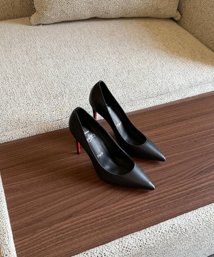 LOUBOUTIN

SuperMaster Quality 💯
530 dhs🇦🇪🇦🇪
Size: 36 -41💥

Zain171
♥️♥️♥️