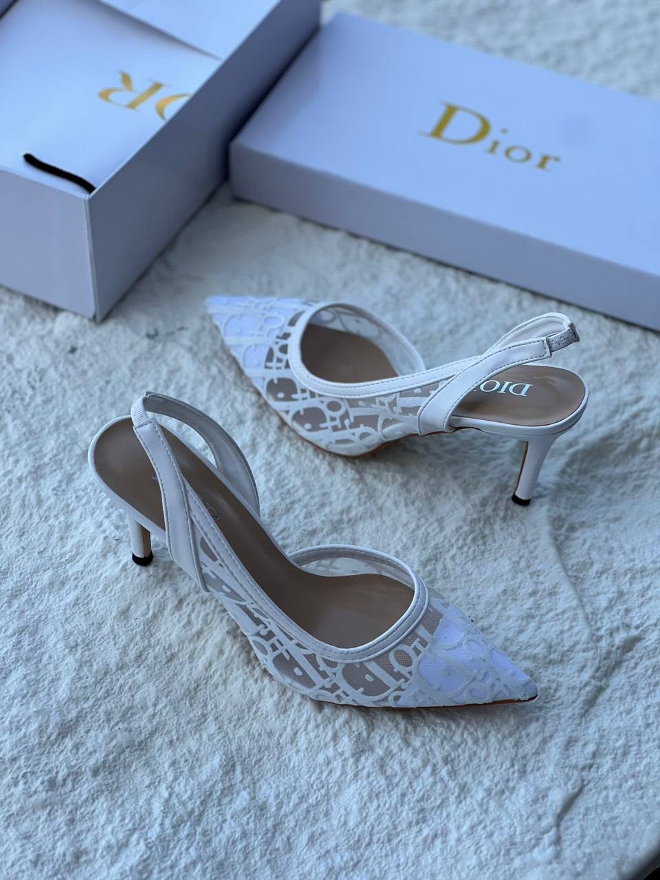 Dior -𝟕𝐂𝐌
💯high quality
Size 36-37-38-39-40-41

110 dhs✅

Zain86
♥️♥️♥️