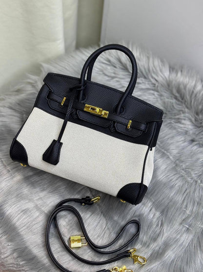 Hermes
25cm
120 dhs✅

Zain244
♥️♥️♥️