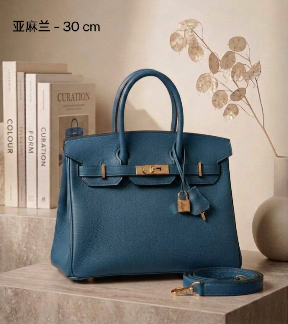 HERMES ʙɪʀᴋɪɴ
sᴏғᴛ ᴛᴏɢᴏ ʟᴇᴀᴛʜᴇʀ
ɢᴏʟᴅ ʜᴀʀᴅᴡᴀʀᴇ
ᴡɪᴛʜ ʟᴏɴɢ ʙᴇʟᴛ sᴛʀᴀᴘ
sɪᴢᴇ: 30 cm

120 dhs✅

Zain31
♥️♥️♥️