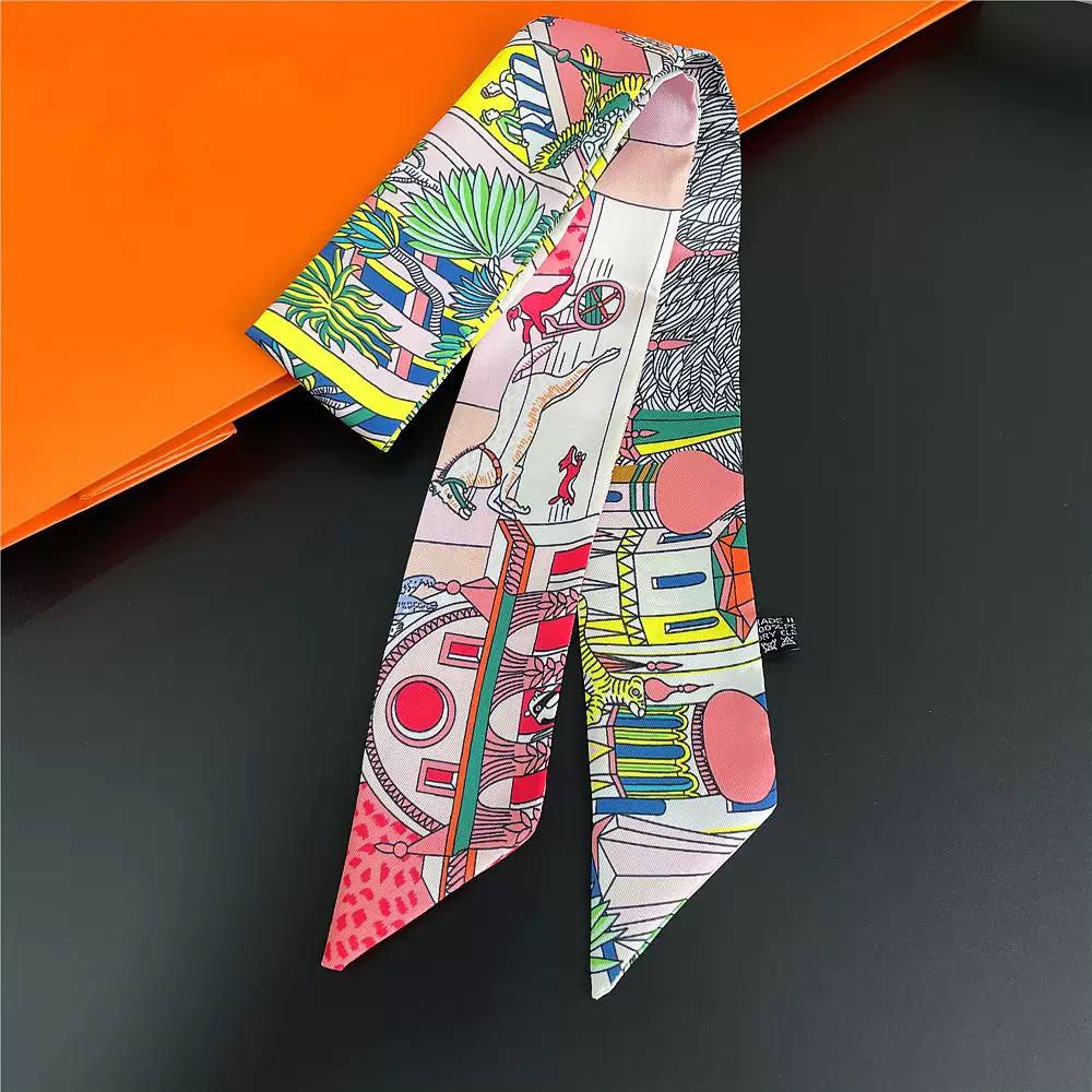 New Arrival
Scarf ties/Bag Tie🔥🔥
Master quality 
Size : 90cm *5cm 
20 dhs✅

Zain243
♥️♥️♥️