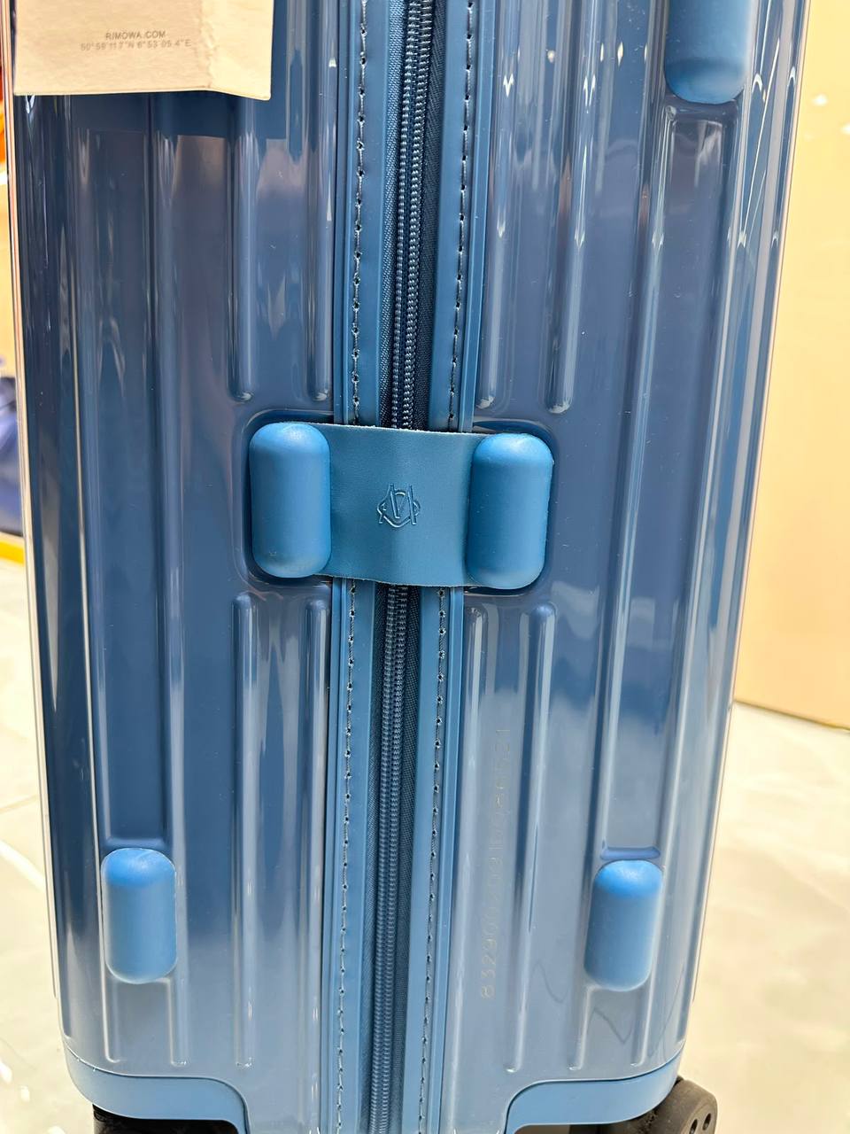 Available ❤️
brand new Rimowa Cabin Suitcase featuring a protective cover and spinner wheels❣️
For Price 👇 WhatsApp✅
0568585901 
0507557372
0552275751 Owner Zain 👌

Zain71
♥️♥️♥️