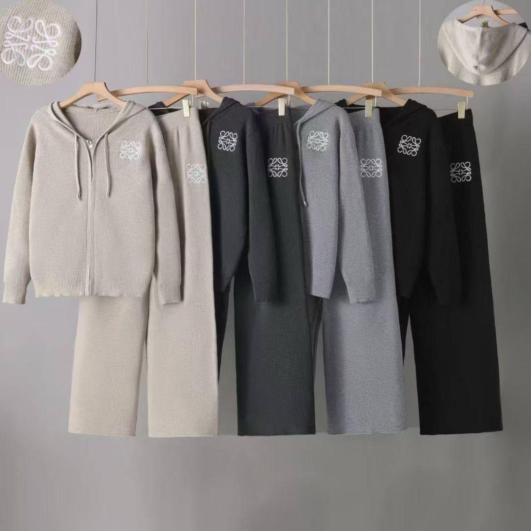 *New collections      
140 dhs✅
*good  quality  ✅
*Sizes: free size 
*AVAILABLE NOW*

Zain231
♥️♥️♥️