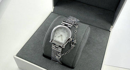 Aigner
75 dhs🪙🌨️

Zain45
♥️♥️♥️