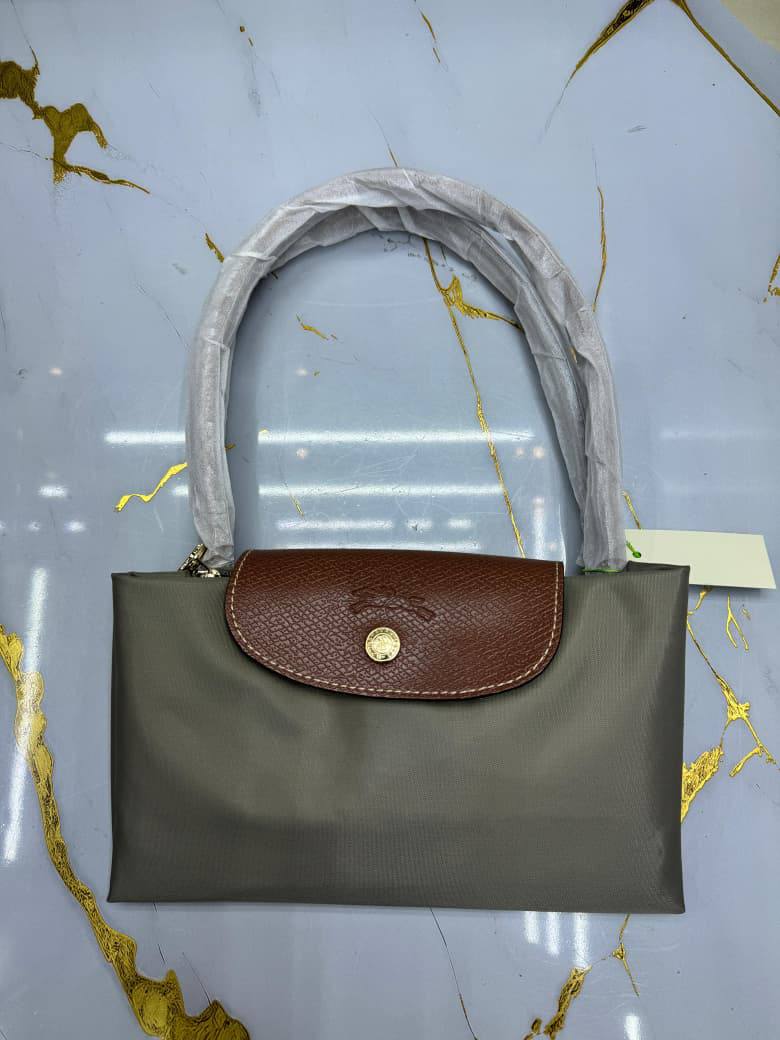 Long champ
47Cm 
75 dhs🪙🌨️
High Quality

Zain50
♥️♥️♥️