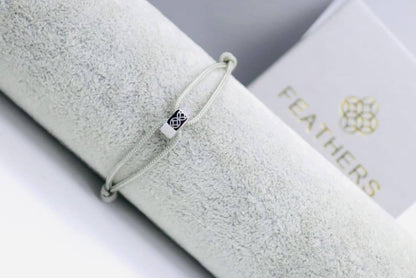 Feathers Bracelet 

55 dhs❣️

Zain33
♥️♥️♥️