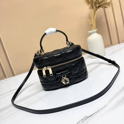 Dior

310 dhs🇦🇪🇦🇪🇦🇪

 Zain153
♥️♥️♥️