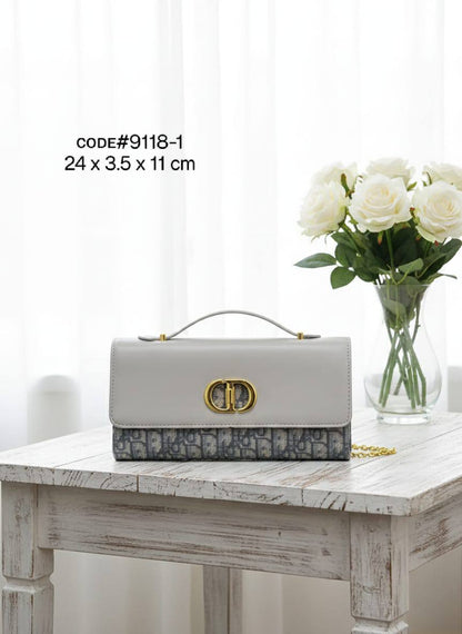 CHRISTIAN DIOR
ᴍᴏɴᴛᴀɪɢɴᴇ ʙᴀɢ
ᴄᴀɴᴠᴀs & ʟᴇᴀᴛʜᴇʀ ᴍᴀᴛᴇʀɪᴀʟ
ᴡɪᴛʜ ᴄʜᴀɪɴ
sɪᴢᴇ : 24 cm
ᴡɪᴛʜ BOX
🎁🎁🎁

65 dhs🗽

Zain31