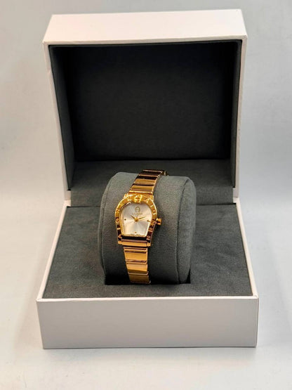 Aigner Ladies
*New arrival*🔥
55 dhs✅

Zain08
♥️♥️♥️