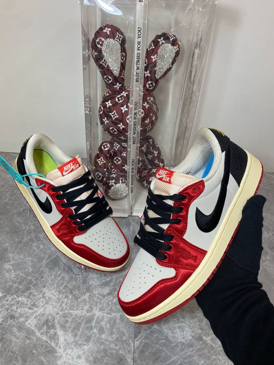 Air Jordan 1 "Trophy Room - Away"♥️
36-45 AVAILABLE 🤩
260 dhs✅

Zain242
♥️♥️♥️