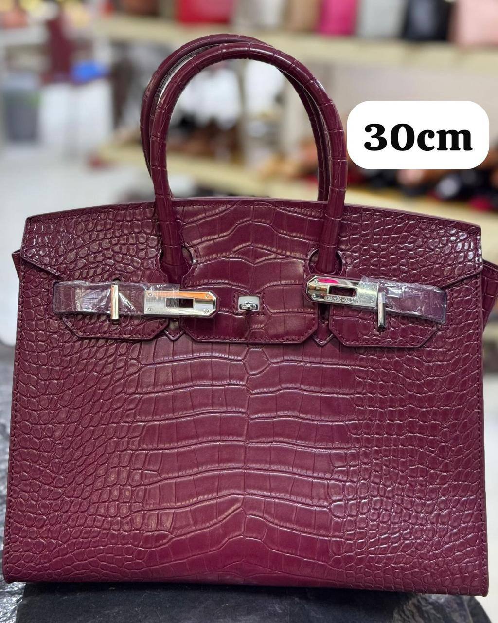 Hermes

30CM no box 120 dhs🪙
25CM with box 🎁
110 dhs🪙

20CM with box 🎁
105 dhs🪙

Zain50
♥️♥️♥️