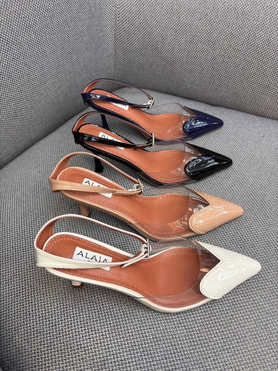 Alaia 
110 dhs✅
Size 36-42

Zain55
♥️♥️♥️