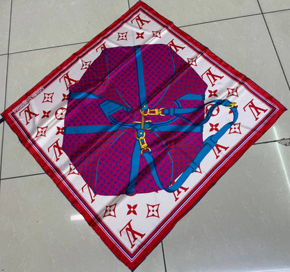 Silk square scarf 
40 dhs🪙💚

Zain93
♥️♥️♥️