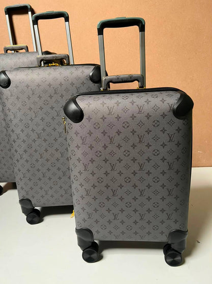 Travel Bags Set
Master💓💓
3in1
650 dhs✅✅

Zain341
♥️♥️♥️