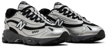New Balance 1000  black and metallic silver 🪙
36-45 AVAILABLE 🤩
210 dhs🇦🇪🇦🇪

Zain242
♥️♥️♥️