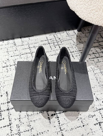 Chanel
High quality🤗
SIZE  ……… 36-42🥳
330 dhs✅

Zain119
♥️♥️♥️