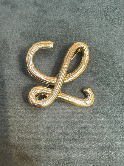 New arrival Brooches 
30 dhs❣️

Zain243
♥️♥️♥️