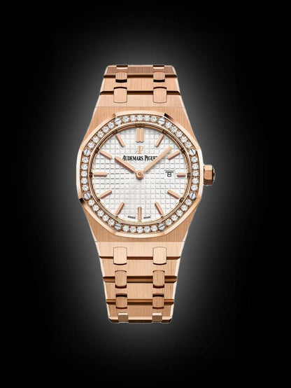 Ap watch for ladies 
good quality 
220 dhs💓

Zain59
♥️♥️♥️