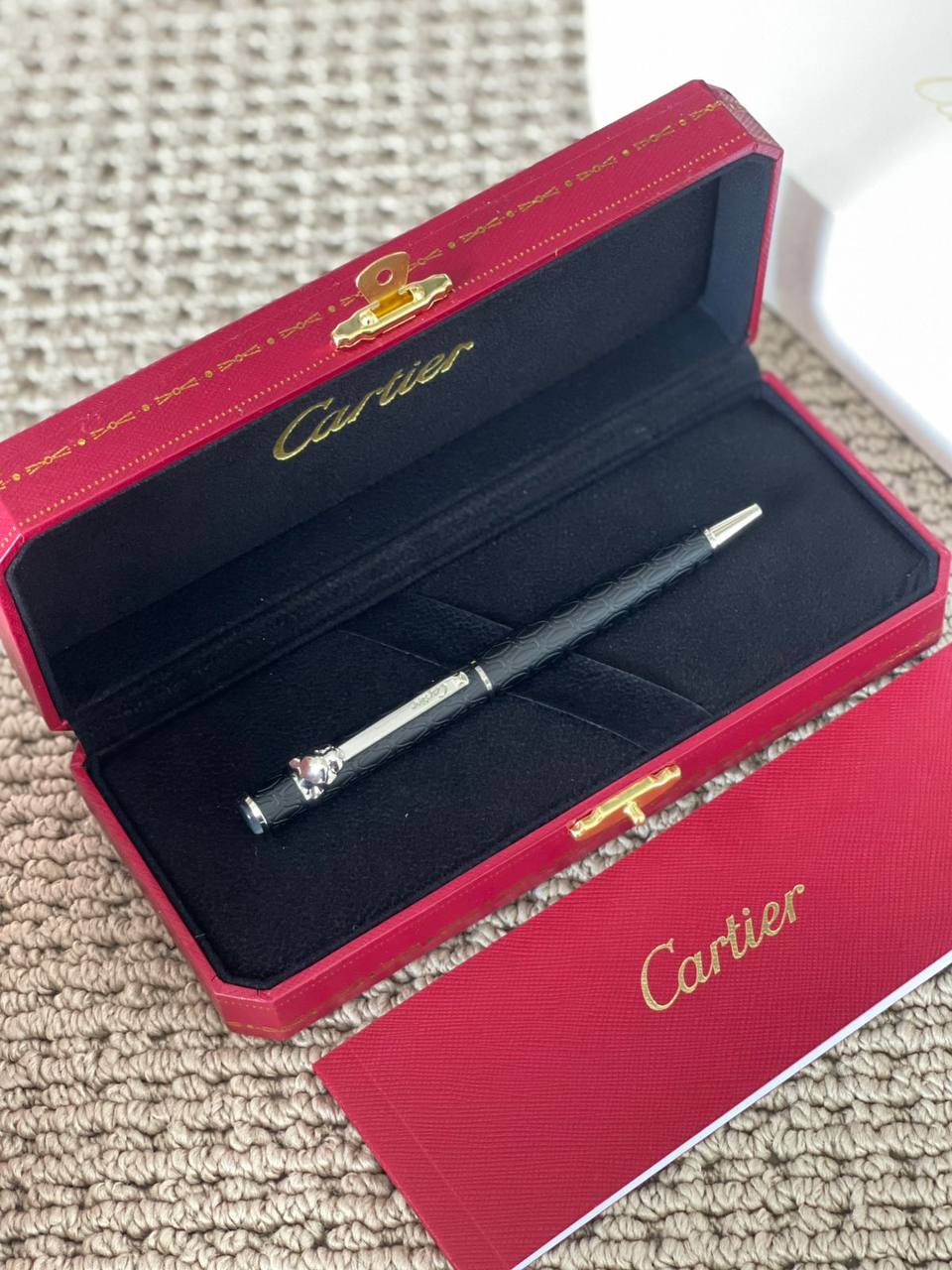 CARTIER
Pen ✍️*
*New Collection*
*Master Quality*
190 dhs✅

Zain179
♥️♥️♥️