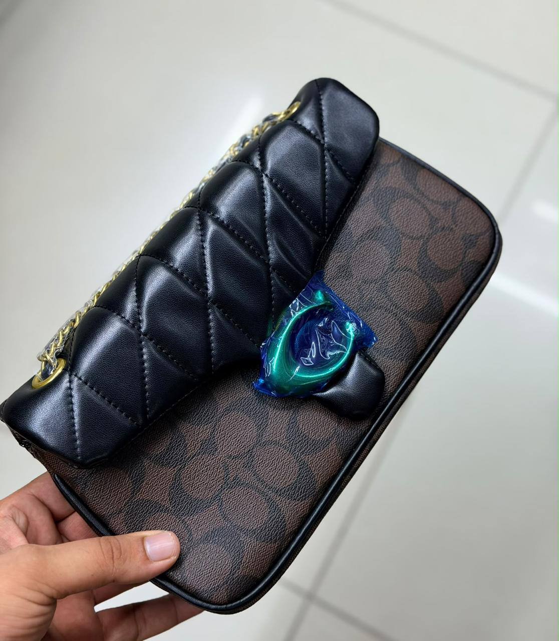 Coach

115 dhs 

Zain175
♥️♥️♥️
