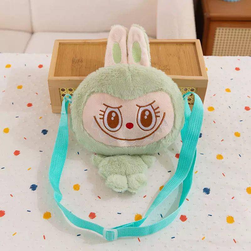 🎄Christmas gifts 🎉 Offer 🎊 
⛄️ LABUBU Bag 
Nice quality
Size ： 30 * 15 cm
30 dhs🪙🌨️

Zain115
♥️♥️♥️