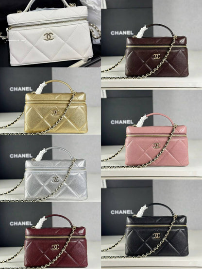 Chanel
100 dhs✅
Size：19cm
Good-quality with box

Zain35
♥️♥️♥️